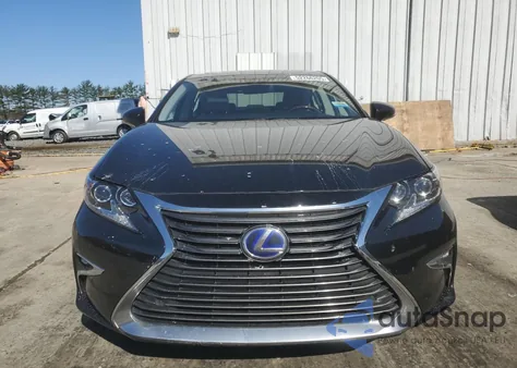 2018 Lexus Es 300H z USA, uszkodzony, nr VIN JTHBW1GG2J2187567